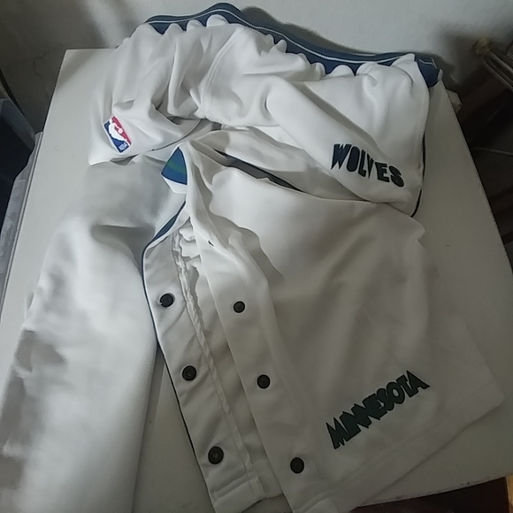 Timberwolves warm-up pants - Picture 3 of 5